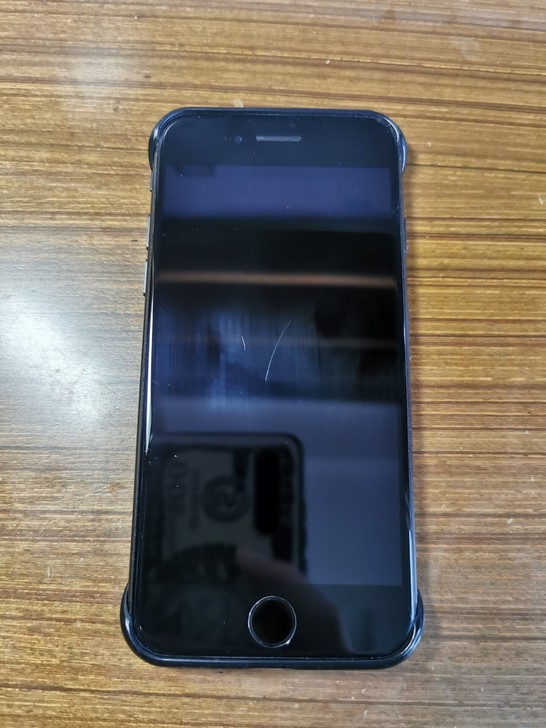 美版iPhone8，没怎么在用，闲置出了