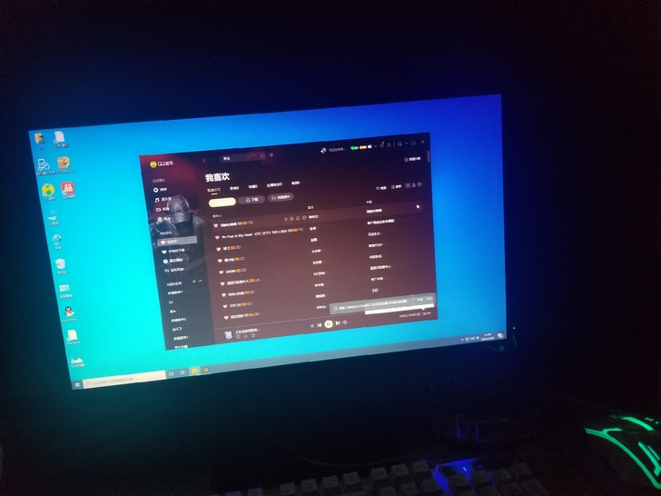 出售自用长城22寸显示器 功能一切正常 屏...