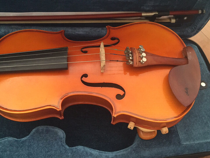 3/4小提琴、女儿用小了、现低价转让、配件...