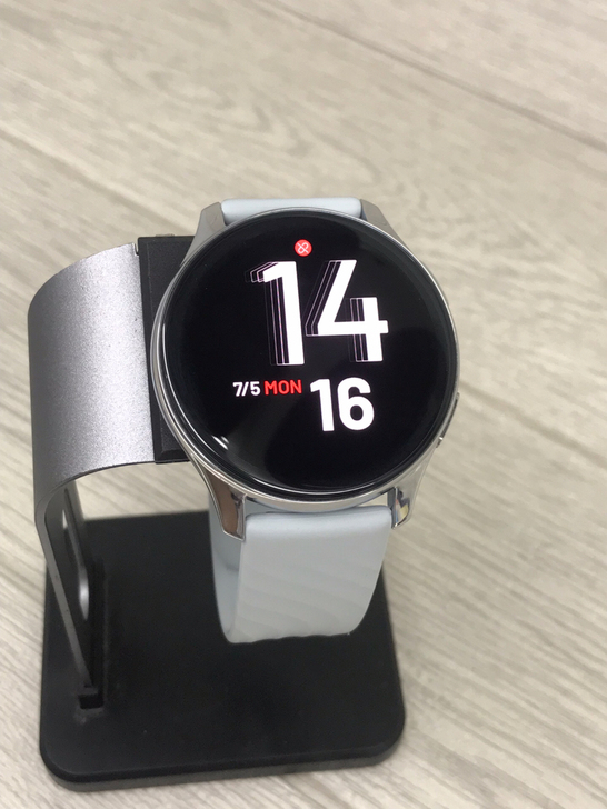 一加one plus watch 智能手表...