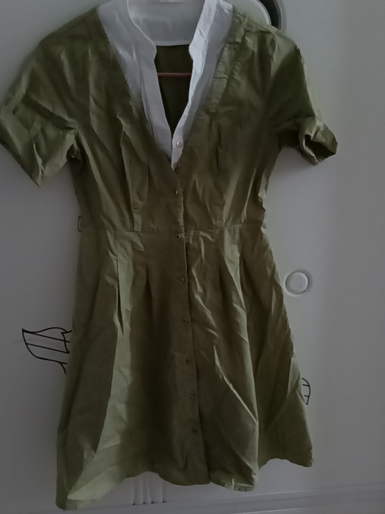 女装都是妹妹的9成新以上还有全新的裙子都是...