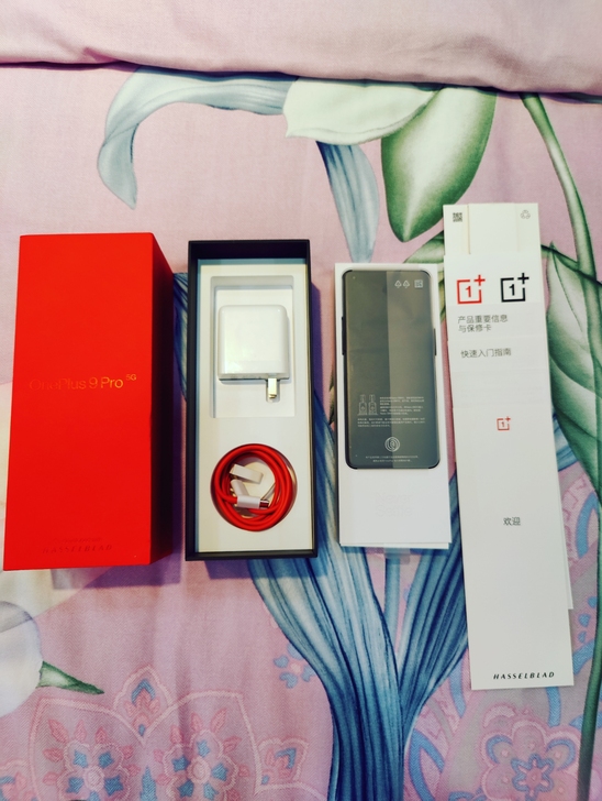 自用一加9pro,国行,配置是8+256g...