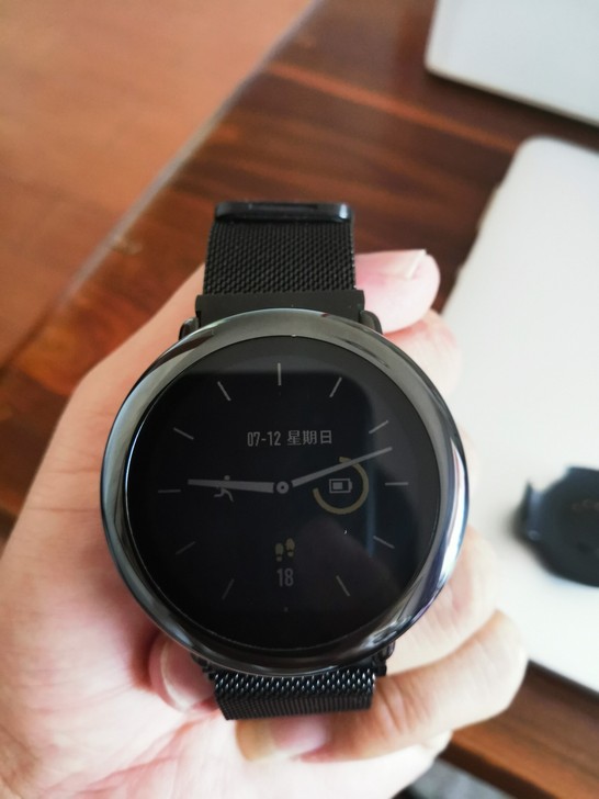 华米智能手表冠军版，9.5成新，待机一周比...