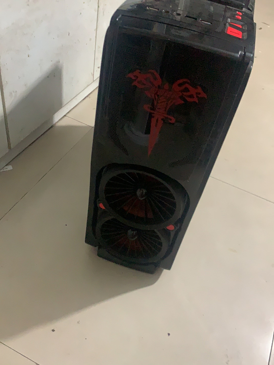 买了其他都主机箱这个多出来了想要联系我低价出