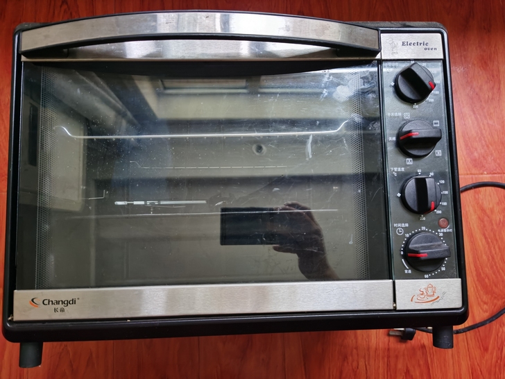 长帝烤箱 30l 配件如图