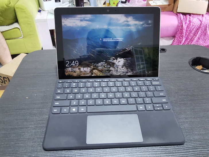 微软Surface go外观完美，平板电脑...