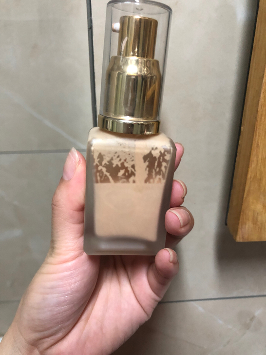 雅诗兰黛DW粉底液，还有一半，有购买记录