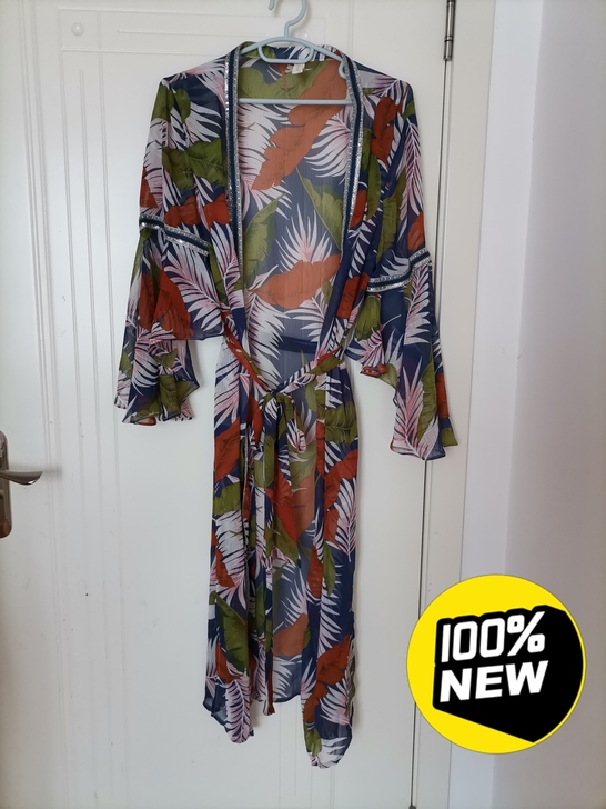 整理衣柜，转让全新连衣裙开衫，XL码，衣服...