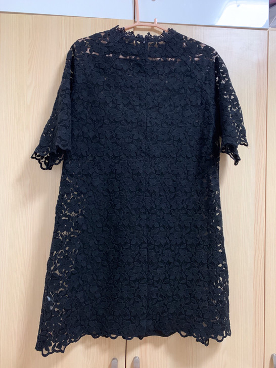 蕾丝镂空黑色连衣裙 里面带一个黑色打底裙 ...