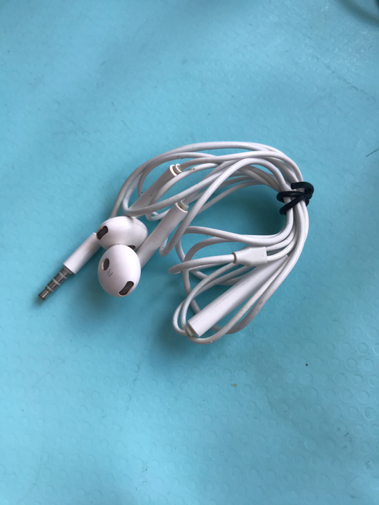 华为原装圆孔耳机