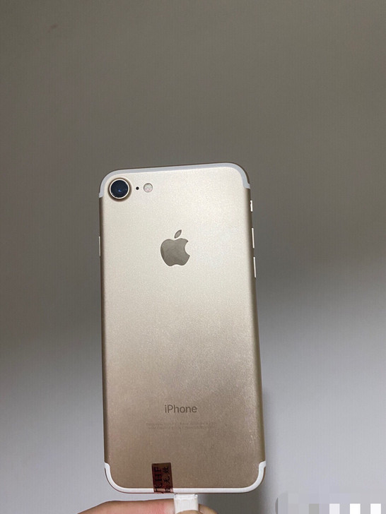 iPhone7  128G黑解无锁，95新...