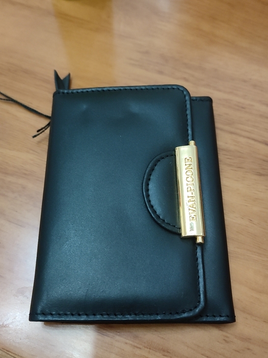 钱包转让全新没用过。