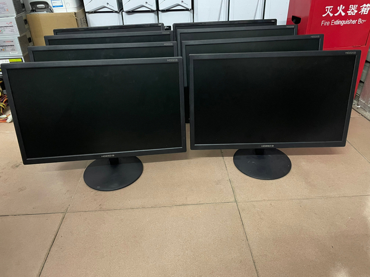 瀚仕达21.5寸LED显示器，有10多台，...