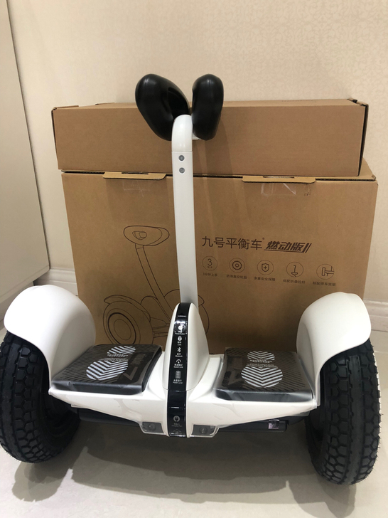 小米9号平衡车 燃动版,全新!全新!膜都在...