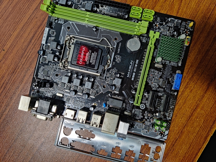 铭瑄h311撼地者主板。ddr3三代内存条...