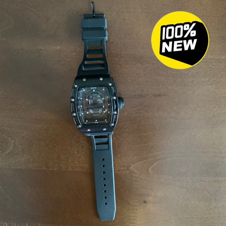 全新公司拍照的样品手表，酷酷的骷髅头手表，...