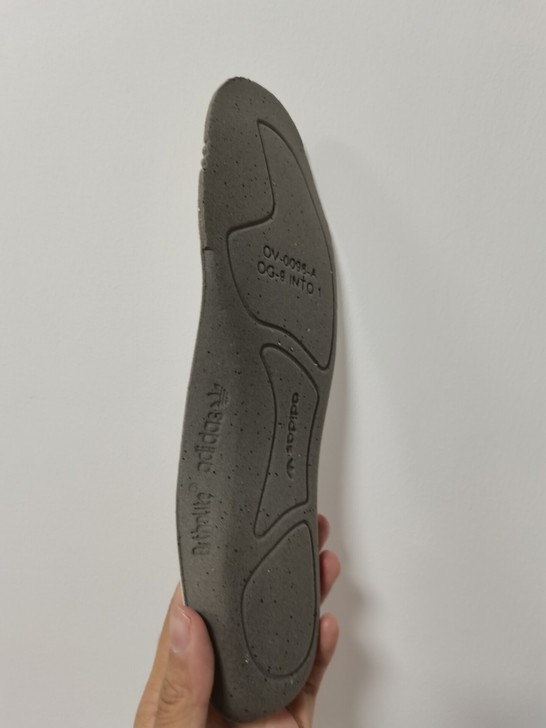 代出特价阿迪达斯小白鞋三叶草陈奕迅款牛皮贝...