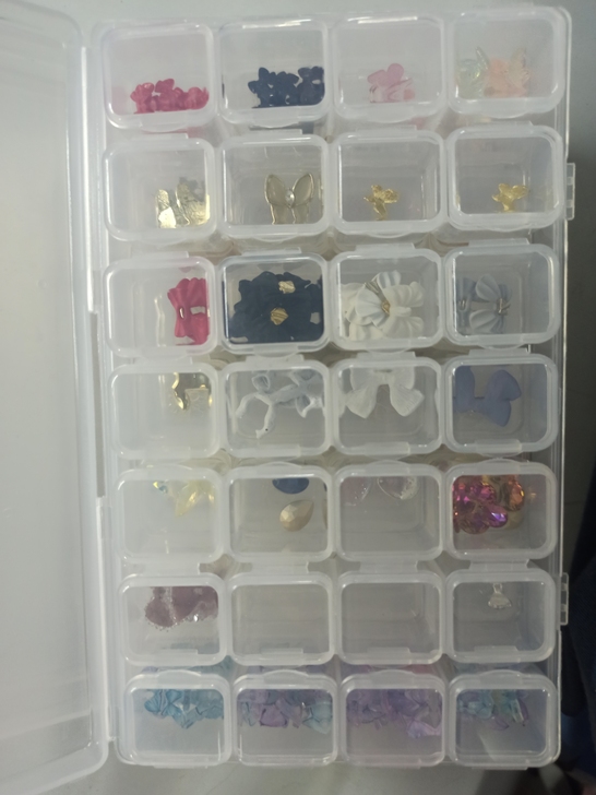 一些钻，盒子不卖，单拍不发货