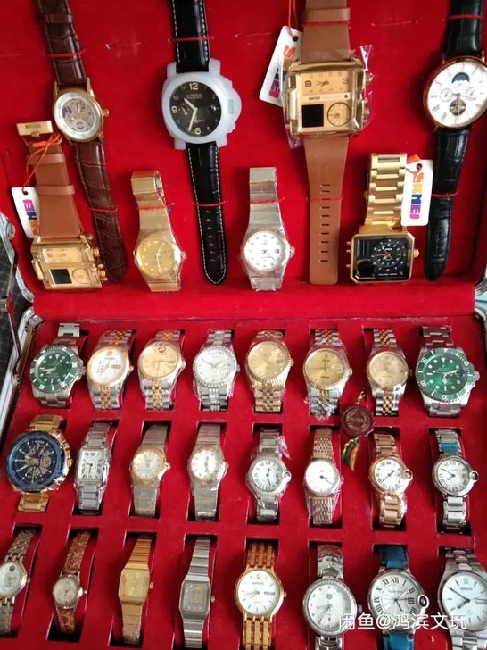 低价出售手表，一只50元起价~运费买家自理。