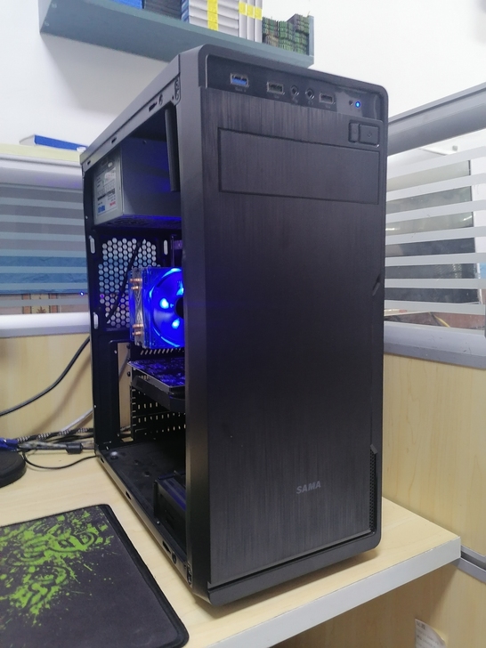 自媒体工作室E5-2680V2游戏主机一台...