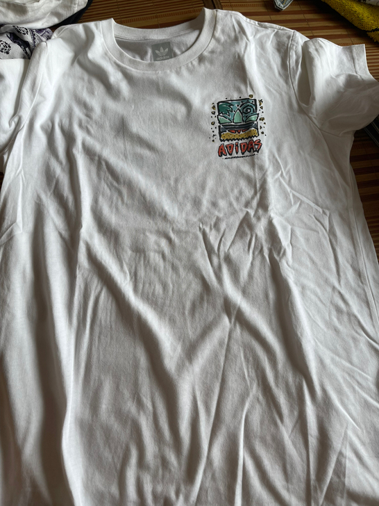 阿迪达斯三叶草短袖,男女同款,尺码M 18...