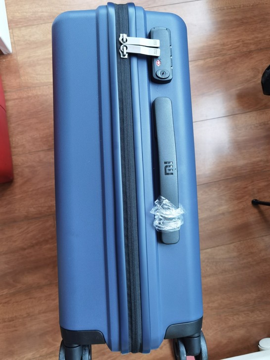 全新小米旅行箱