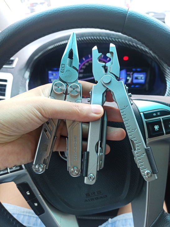 打包250,多功能车载钳子,放在车上以备不...