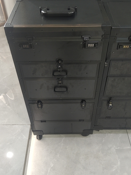 专业沙龙,美发工具箱