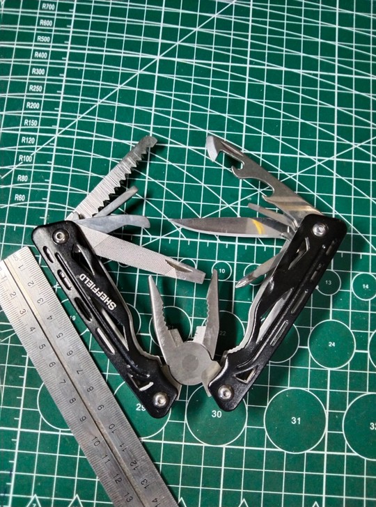 谢菲尔德多功能折叠钳，包邮！！