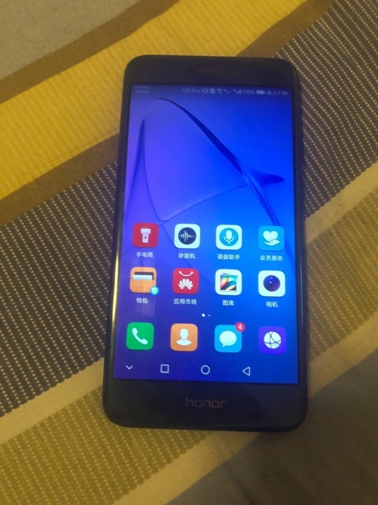 二手手机华为荣耀8青春版 二手手机华为荣耀...