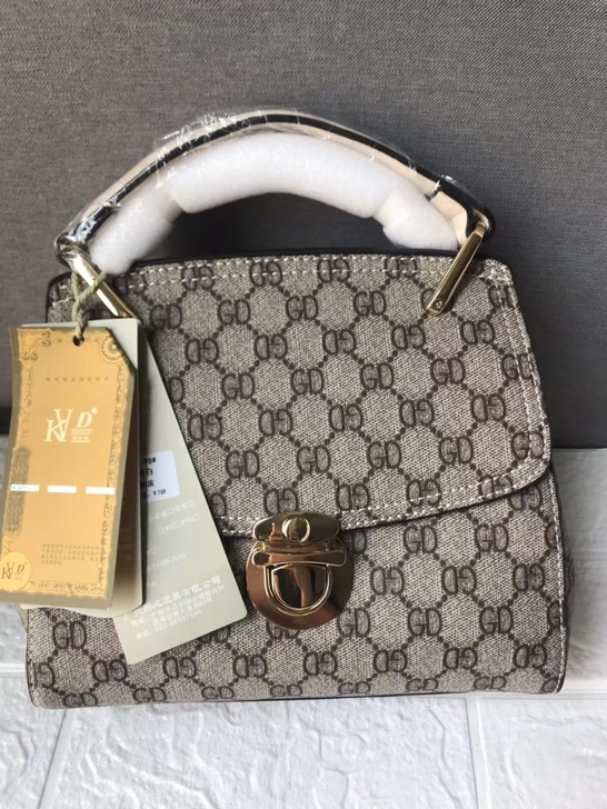 老花印花翻盖手提包，全新带吊牌。