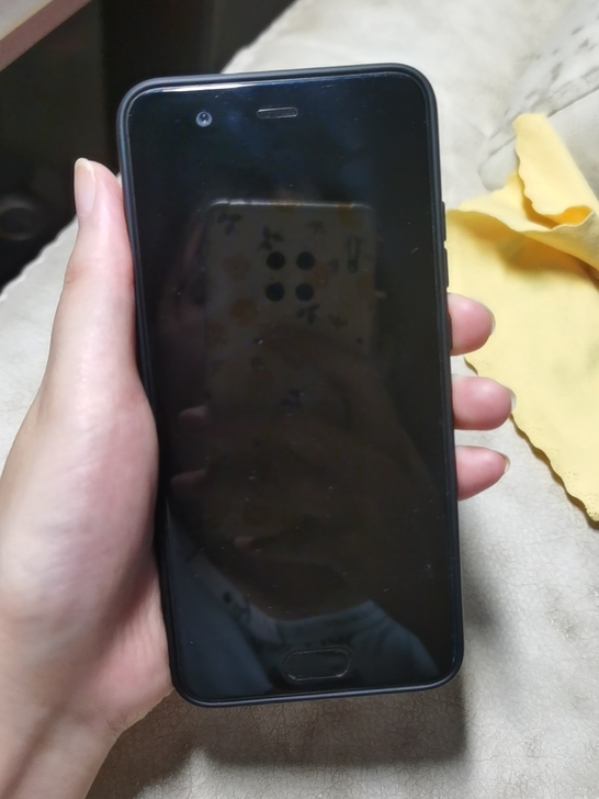 华为p10 自用的 换新手机了。一直都是自...