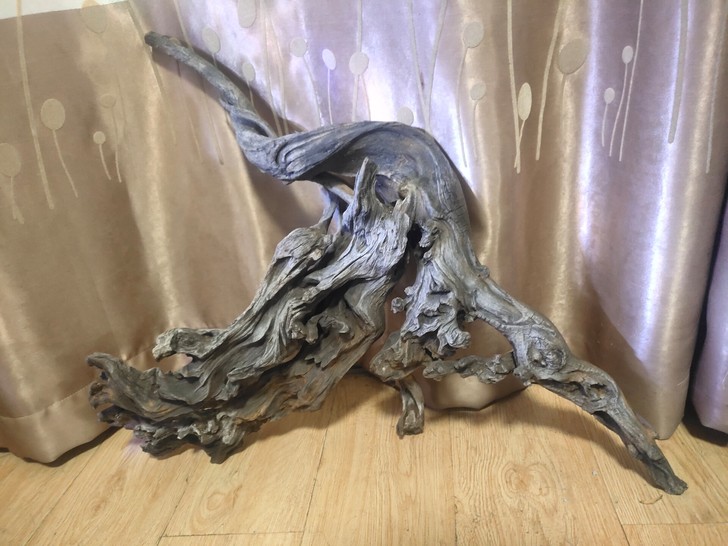 出块大号沉木，长60，高48，挺沉的，无法...