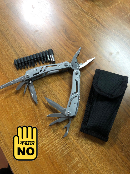 多功能工具钳板手木锯指甲锉组合万用工具刀钳...