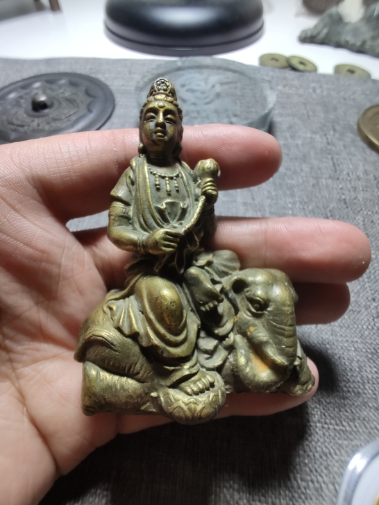 回流铜佛像  有几十年的历史  全品完整 ...
