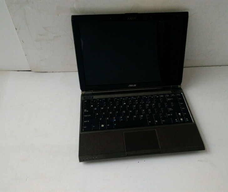 华硕s121笔记本电脑一个