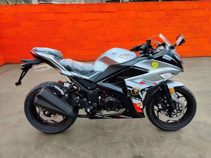 国四电喷小忍者到货三证齐全上牌无忧质量三包...