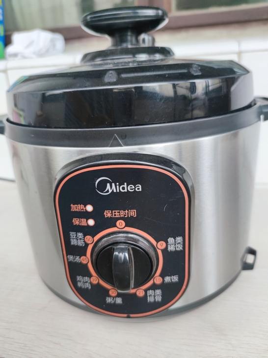 美的电高压锅、多功能电饭煲
