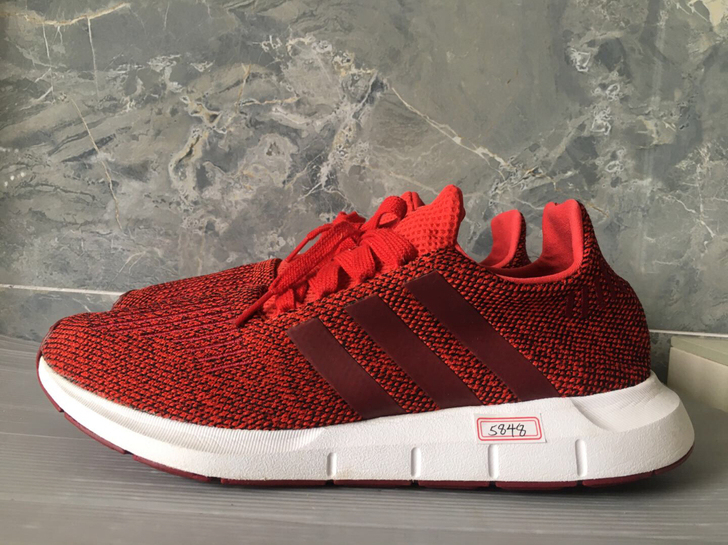 二手正品阿迪透气轻便休闲运动鞋42.5码 ...