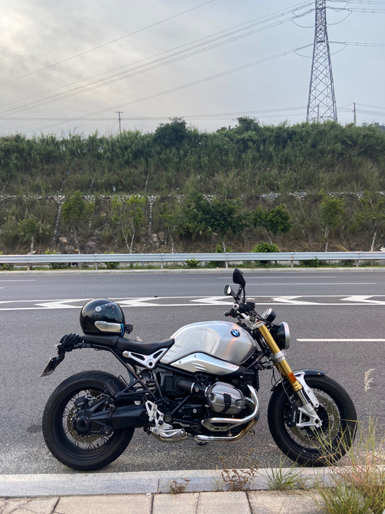 宝马拿铁标准版(带鱼鳞焊)