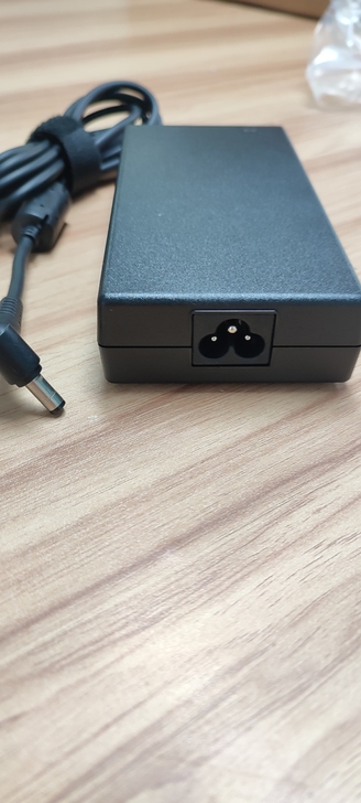 群光 台达 微星180w笔记本电源适配器A...