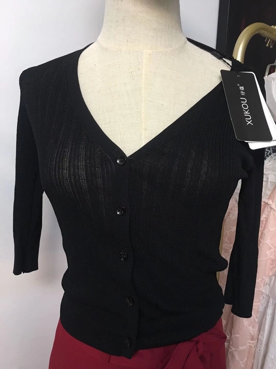 服装工作室样品清仓全新黑色百搭针织开衫，原...