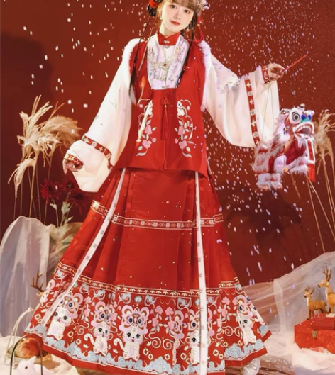 茗月萱过年汉服 全套M码，仅穿过一次