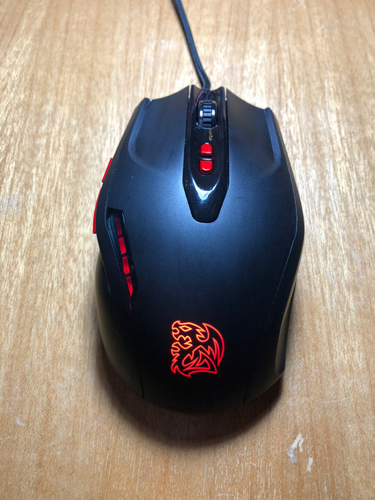 闲鱼店曜越Tt eSport 黑者FPS电...