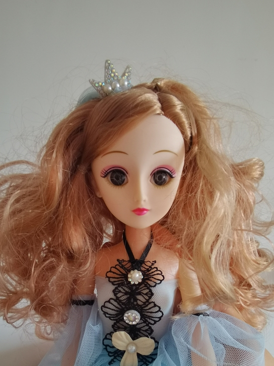 芭比娃娃，可以唱歌讲话的那种，长度40CM+