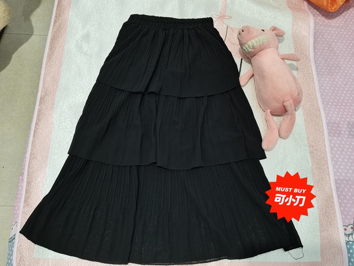 低价出手全新 黑纱蓬蓬裙一件，质量超好！转...