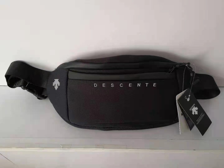 迪桑特运动休闲腰包全新不退换质量问题除外