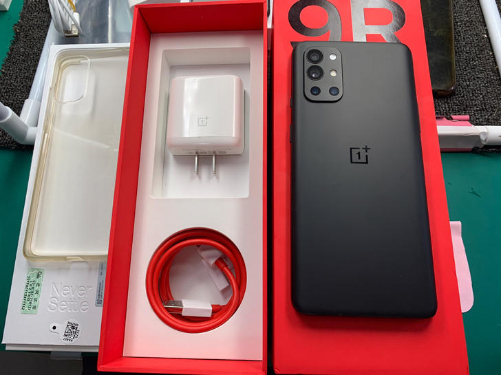 一加9R 12+256G国行黑色全套