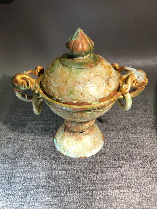 和田玉精品白玉鎏金玉炉 精工