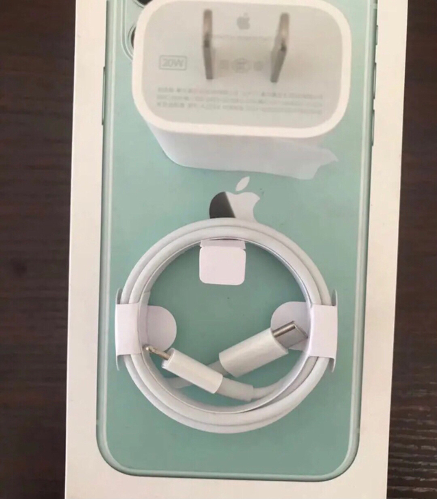 个人闲置转让苹果20W快速原装充电器一套 ...